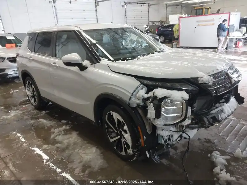 2022-MITSUBISHI-OUTLANDER-JA4J4UA80NZ025367-2025-03-27