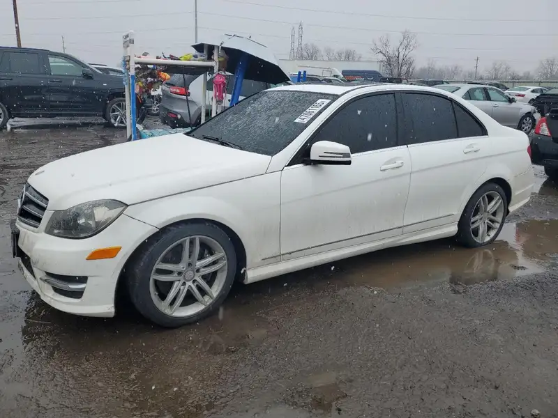 2014-MERCEDES-BENZ-C-CLASS-WDDGF8AB8EG250876-2025-04-29
